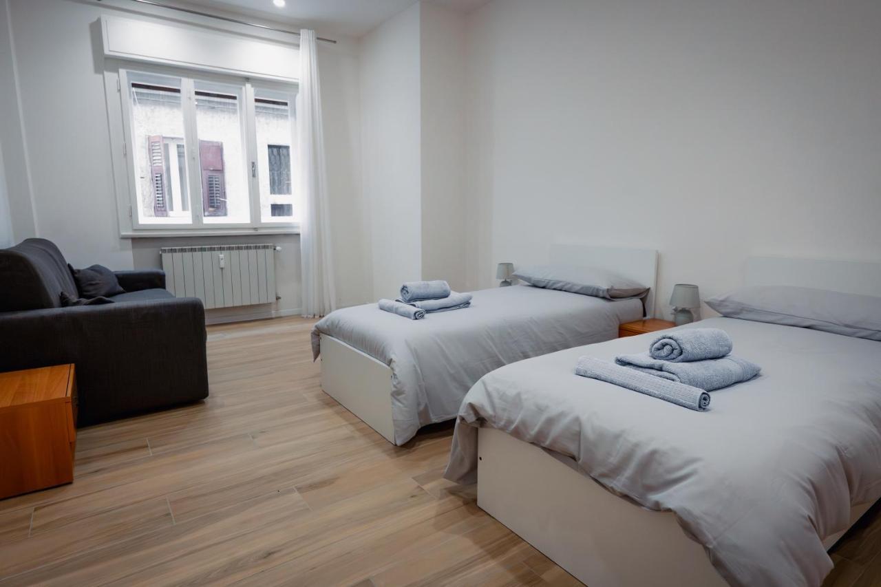 Ferienwohnung Centro Storico Moderno Trilocale Con Balcone Triest Exterior foto