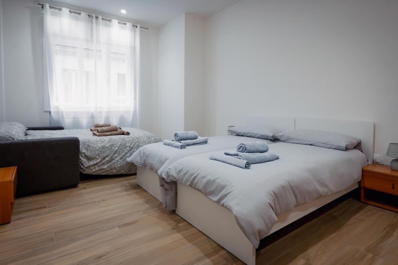 Ferienwohnung Centro Storico Moderno Trilocale Con Balcone Triest Exterior foto